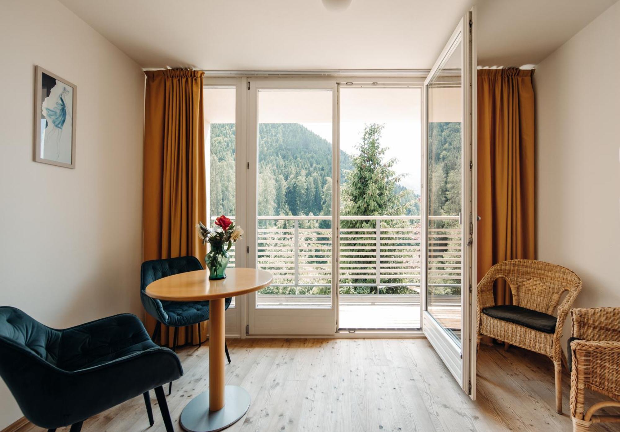 Hotel Ludwigshof & Luvina Trodena Oda fotoğraf